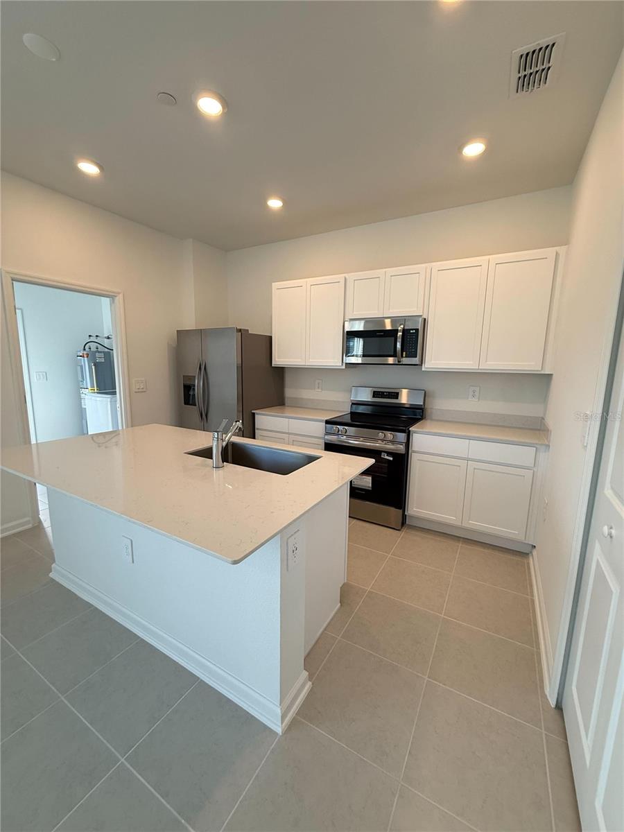 2332 RIDER RAIN Ln APOPKA, FL 32703