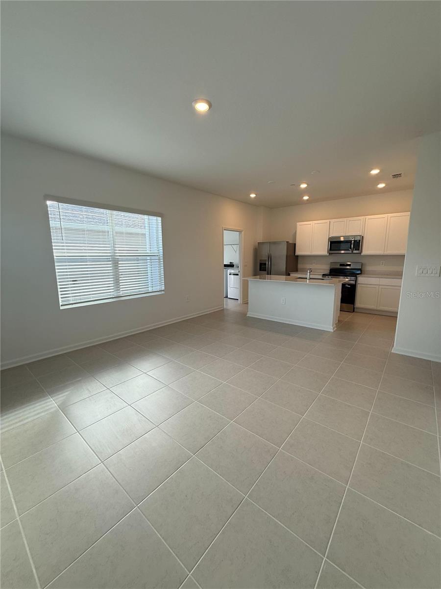 2332 RIDER RAIN Ln APOPKA, FL 32703