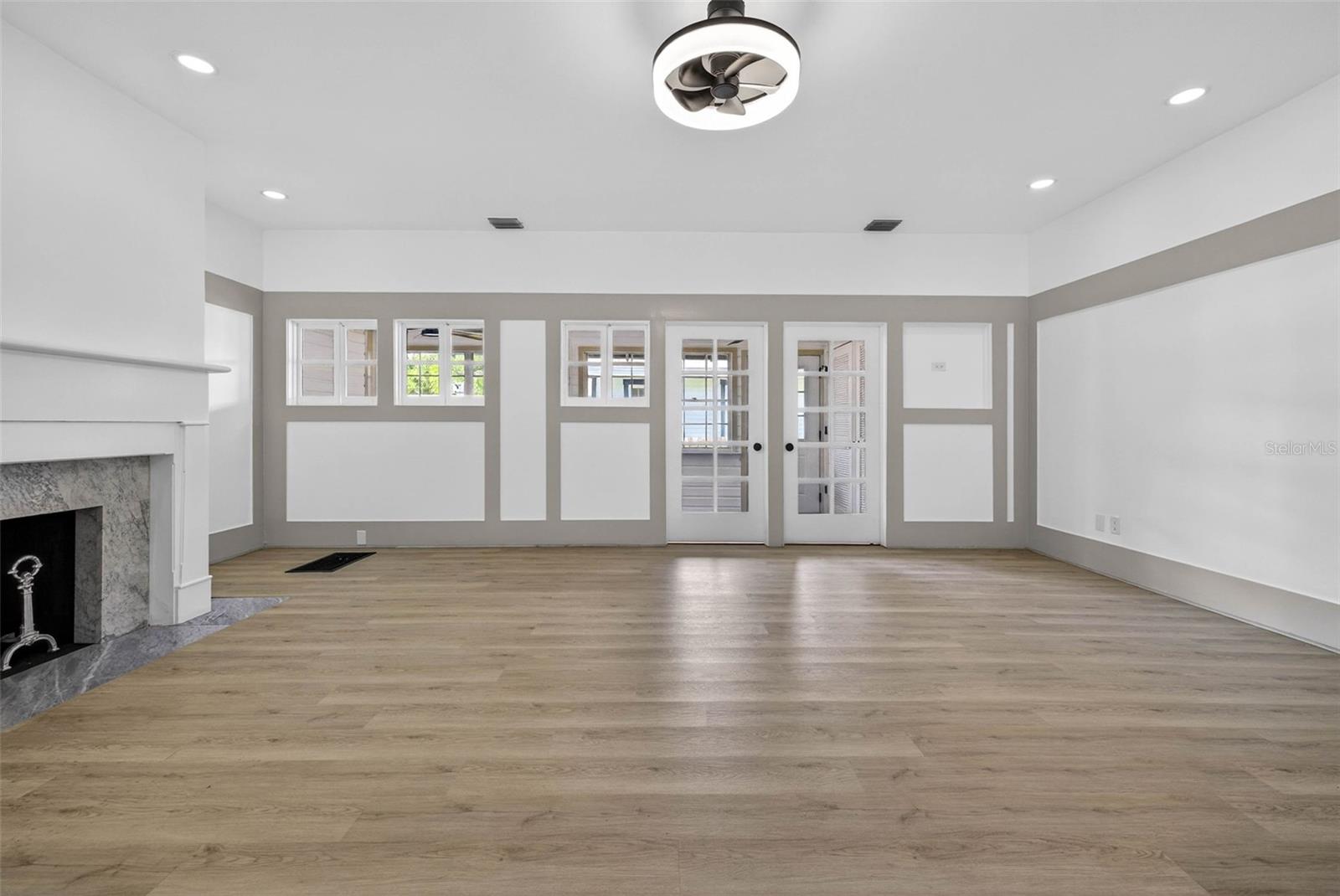 1330 CHERRY St ST PETERSBURG, FL 33701