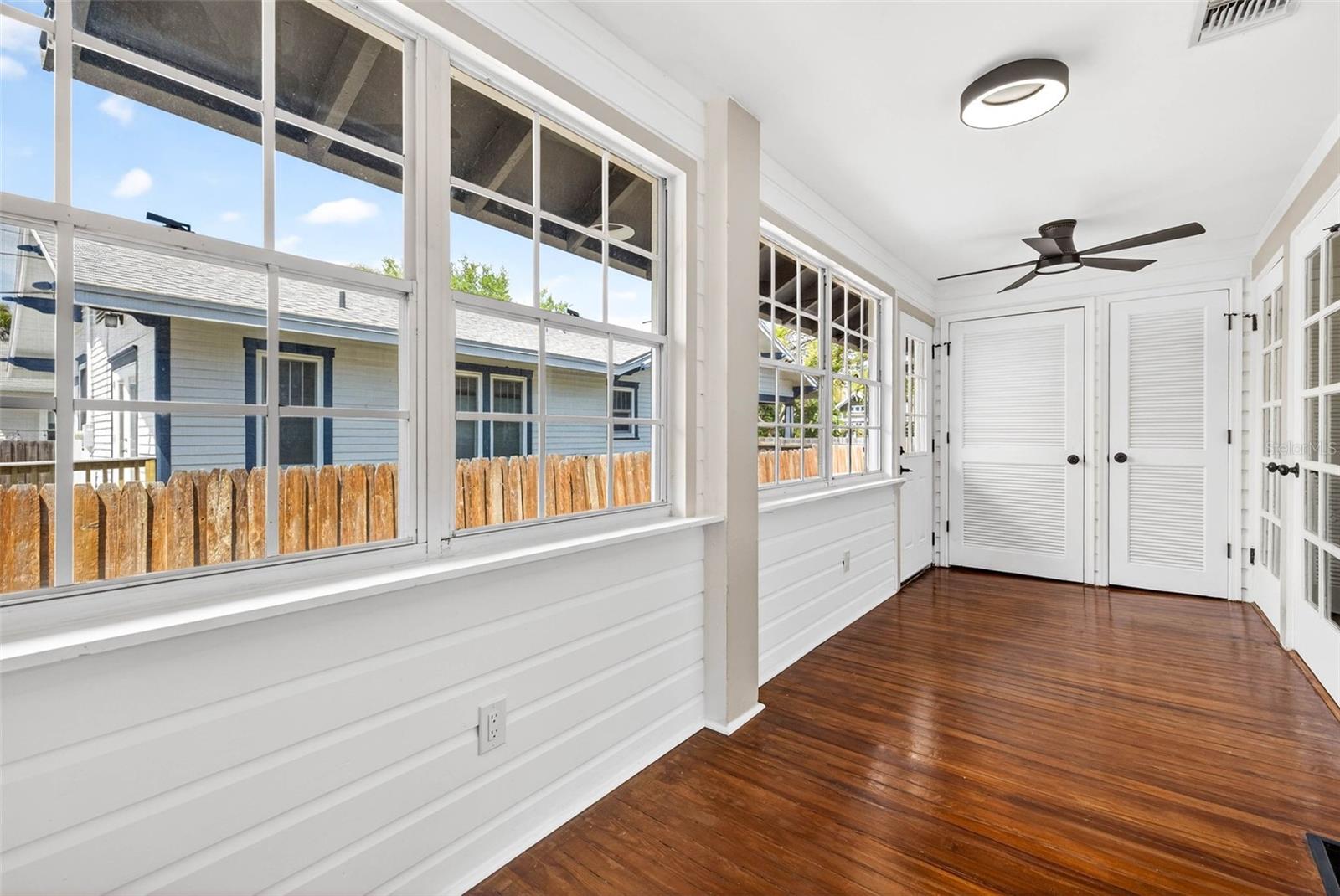 1330 CHERRY St ST PETERSBURG, FL 33701