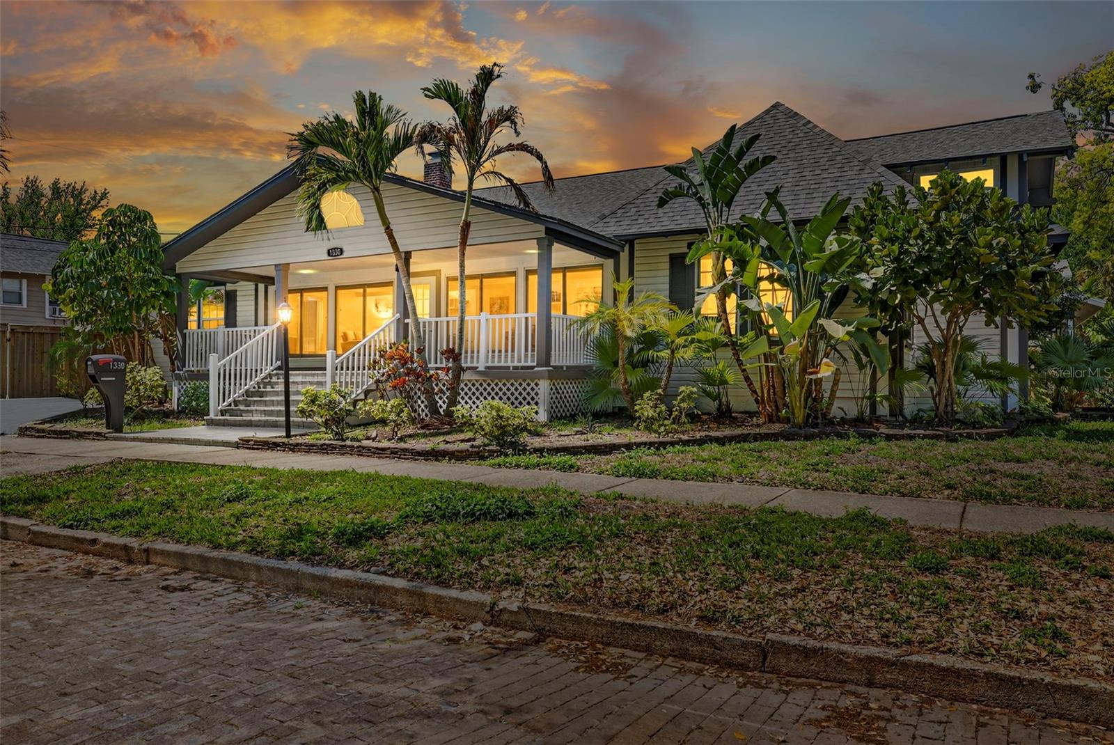 1330 CHERRY St ST PETERSBURG, FL 33701