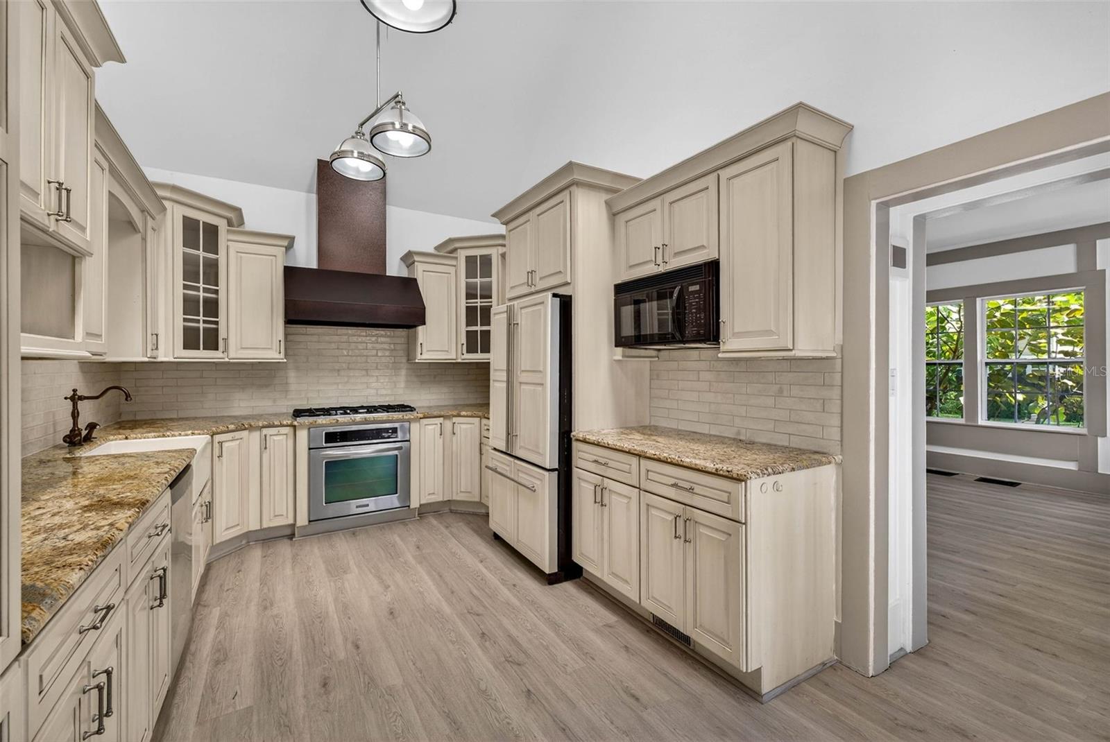 1330 CHERRY St ST PETERSBURG, FL 33701