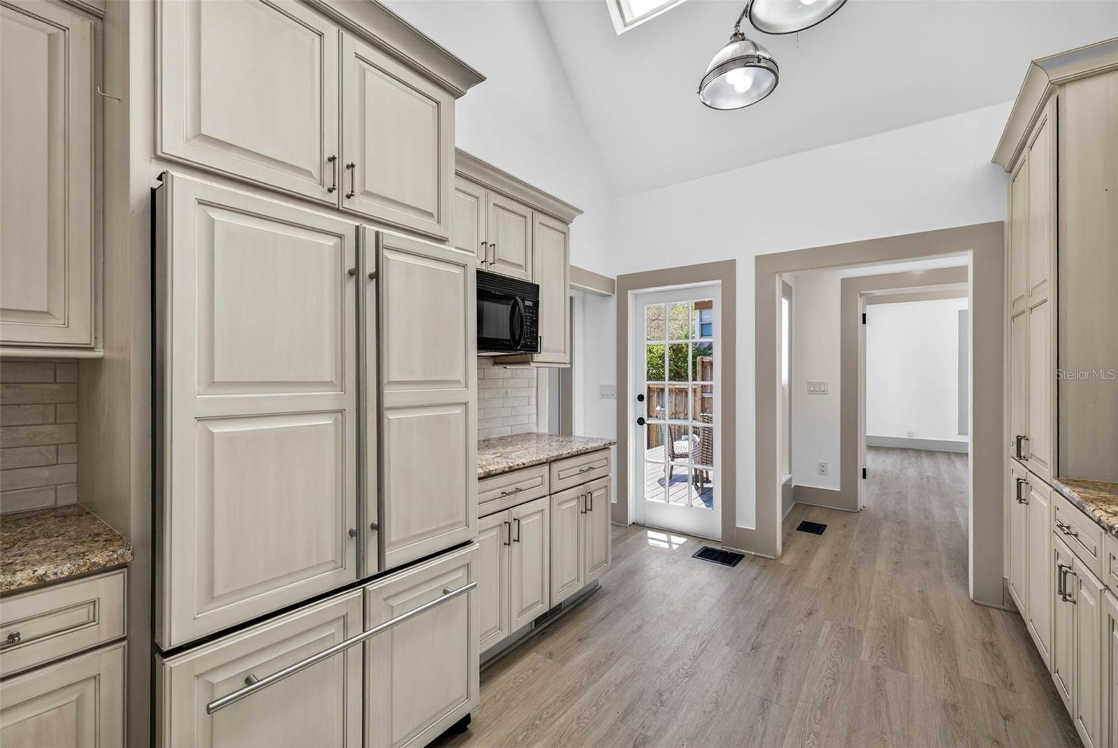 1330 CHERRY St ST PETERSBURG, FL 33701