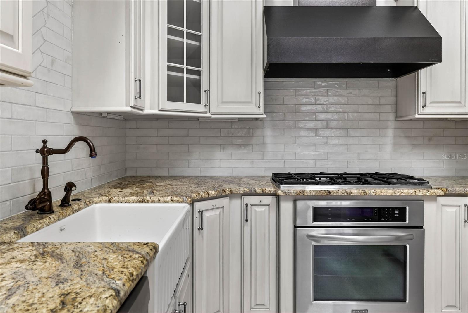 1330 CHERRY St ST PETERSBURG, FL 33701