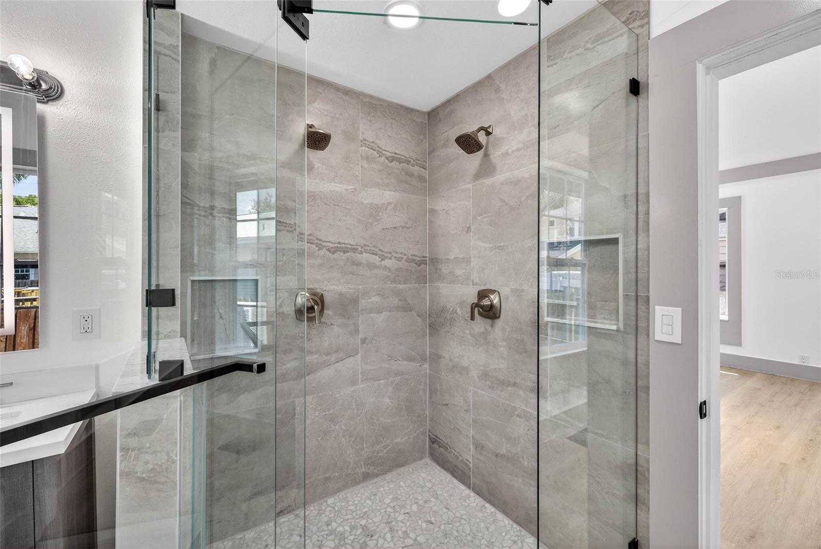 1330 CHERRY St ST PETERSBURG, FL 33701