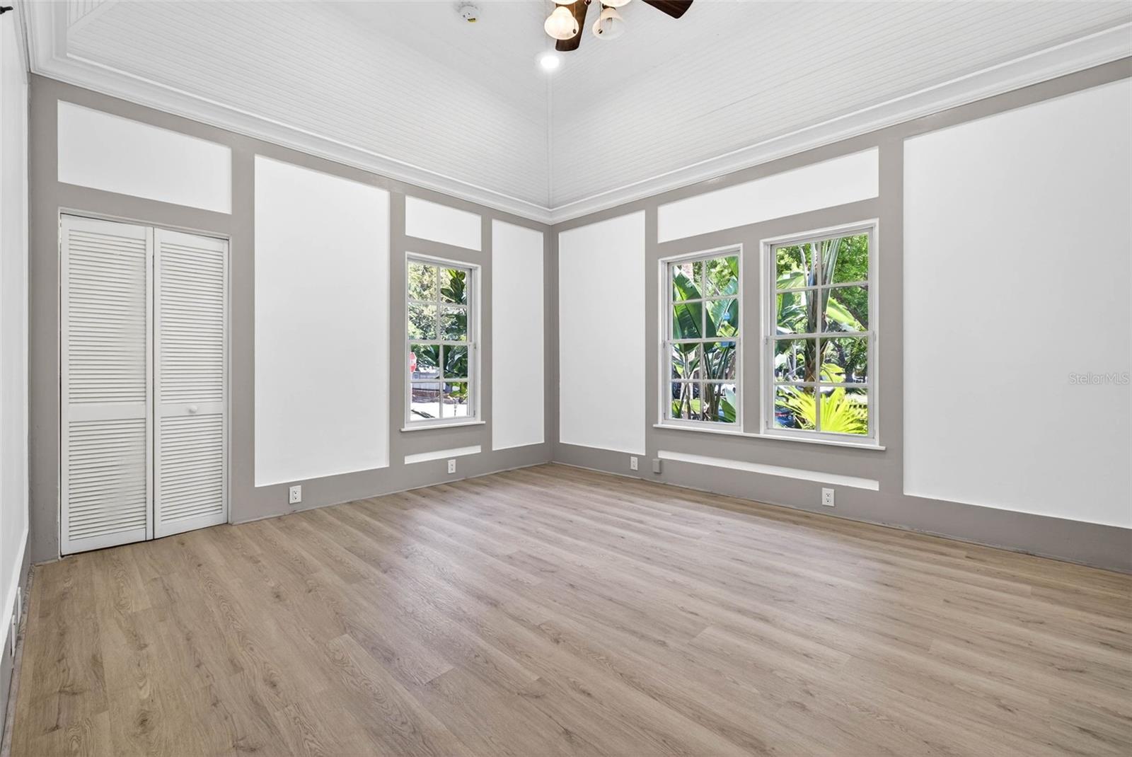 1330 CHERRY St ST PETERSBURG, FL 33701