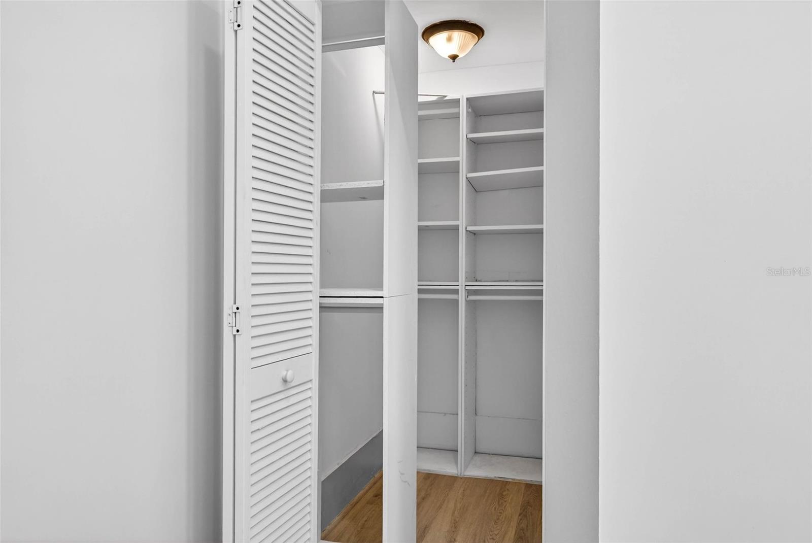 1330 CHERRY St ST PETERSBURG, FL 33701