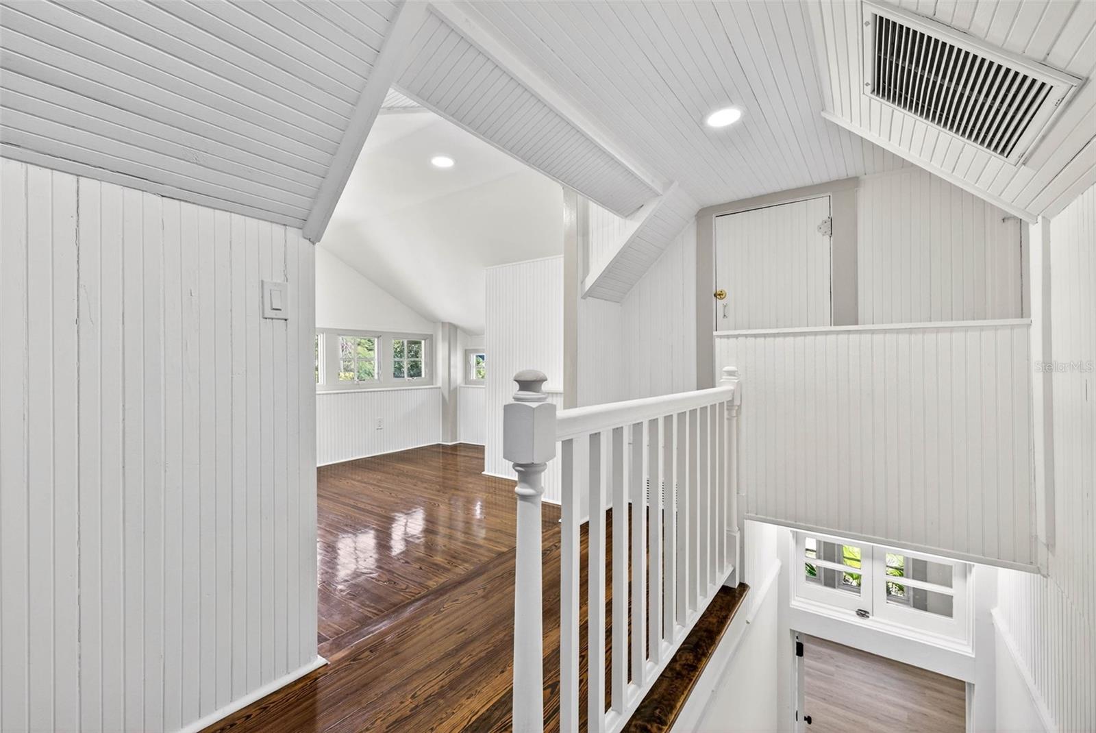 1330 CHERRY St ST PETERSBURG, FL 33701