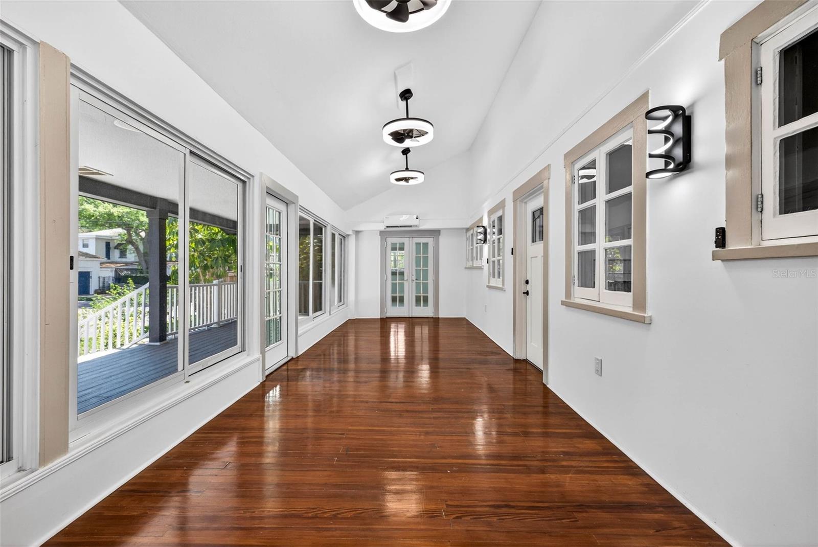 1330 CHERRY St ST PETERSBURG, FL 33701