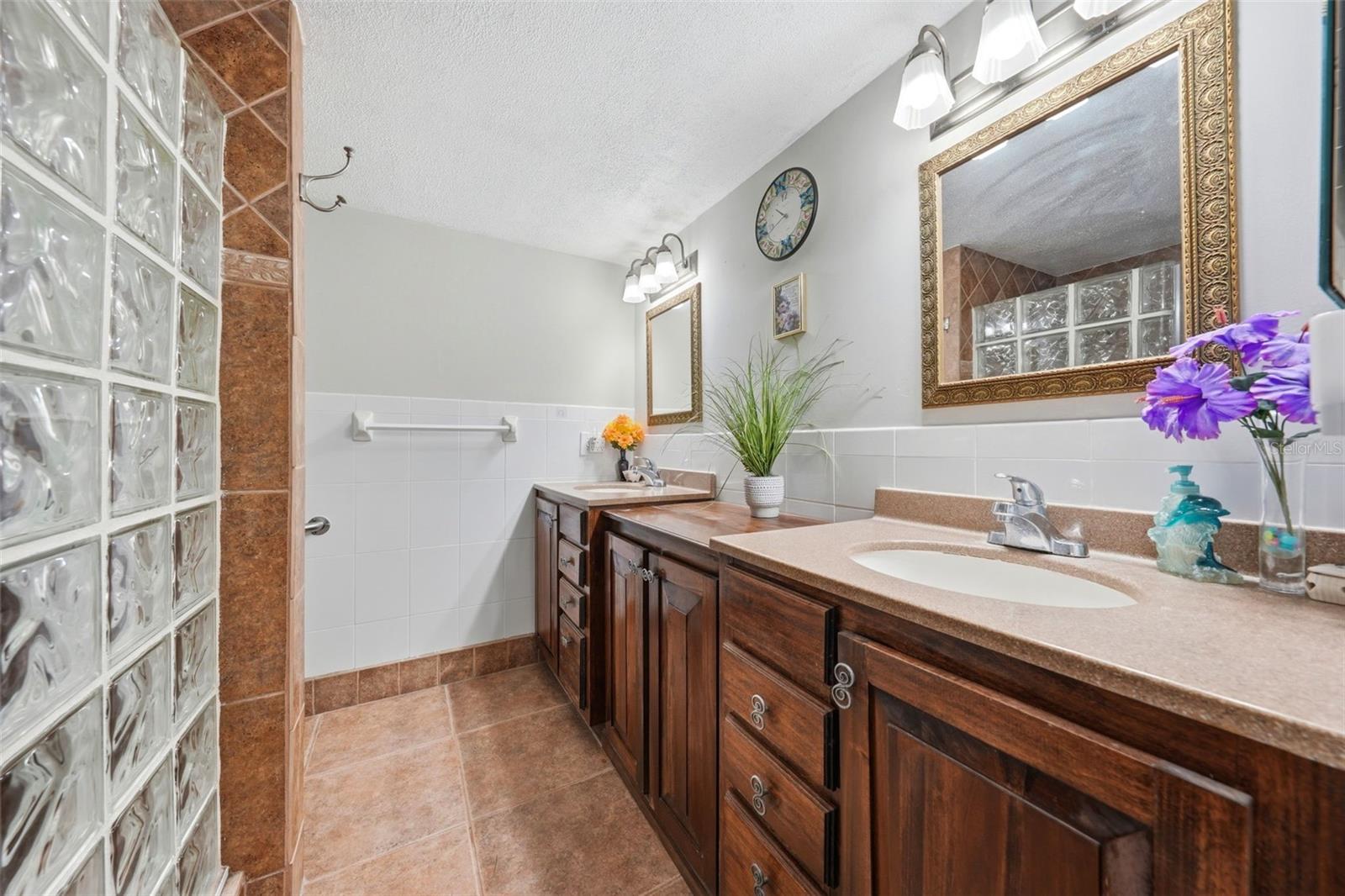 4214 Lk UNDERHILL Rd #6A2 ORLANDO, FL 32803