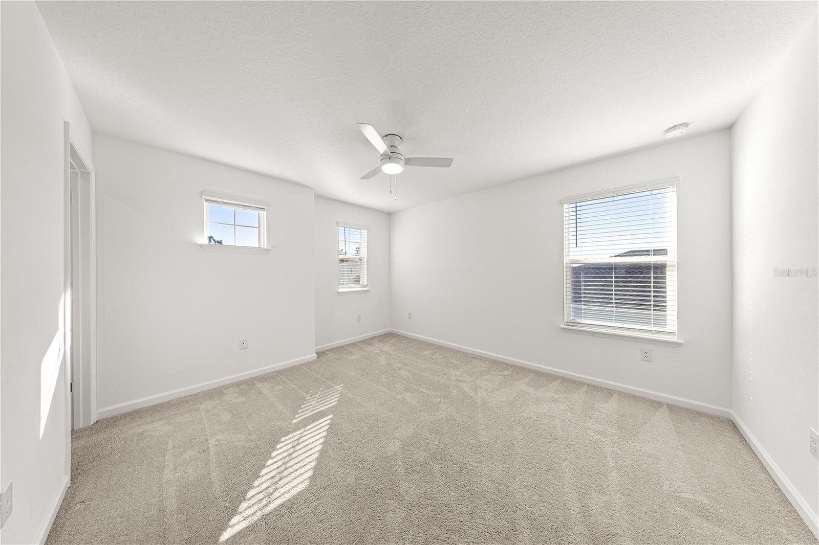 1990 NW 44th Ct Rd OCALA, FL 34482