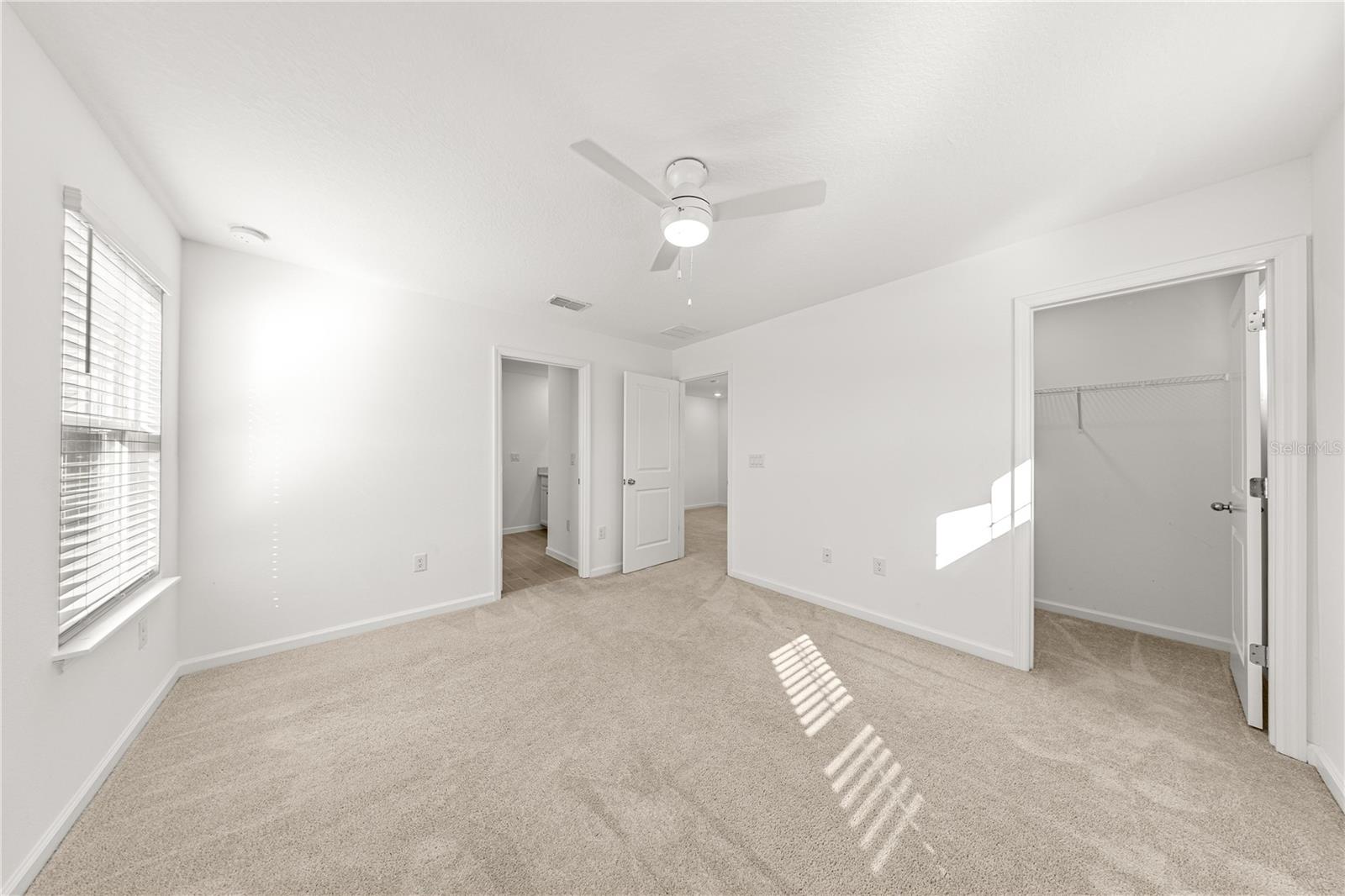 1990 NW 44th Ct Rd OCALA, FL 34482