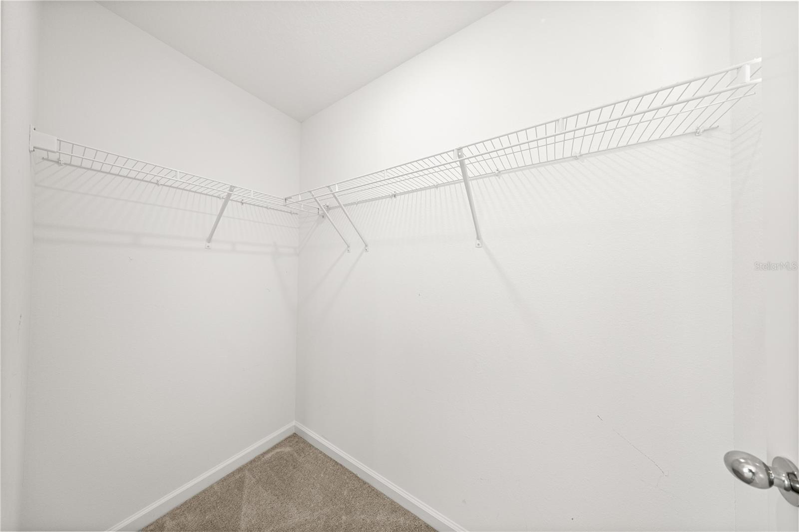 1990 NW 44th Ct Rd OCALA, FL 34482