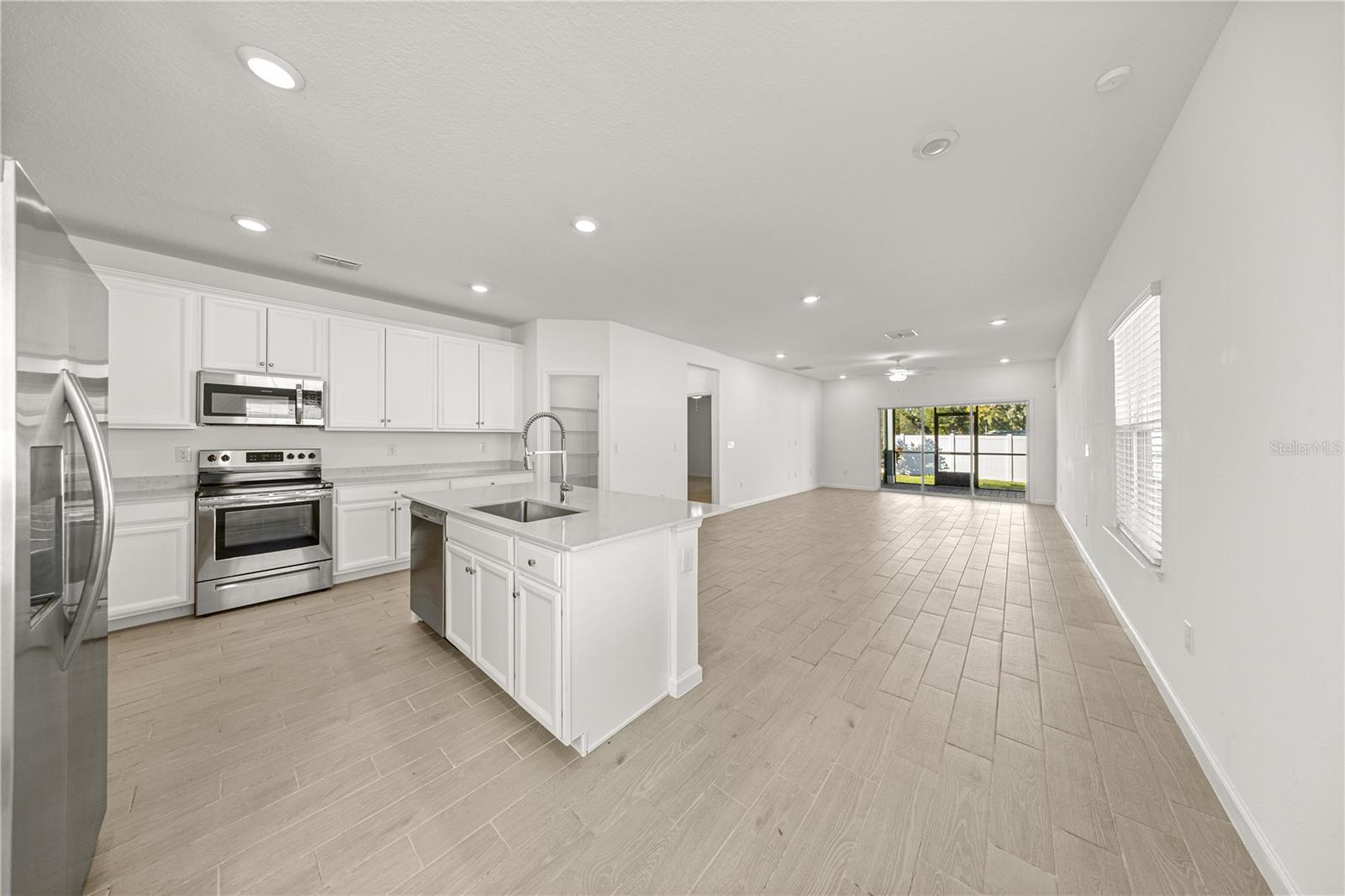 1990 NW 44th Ct Rd OCALA, FL 34482