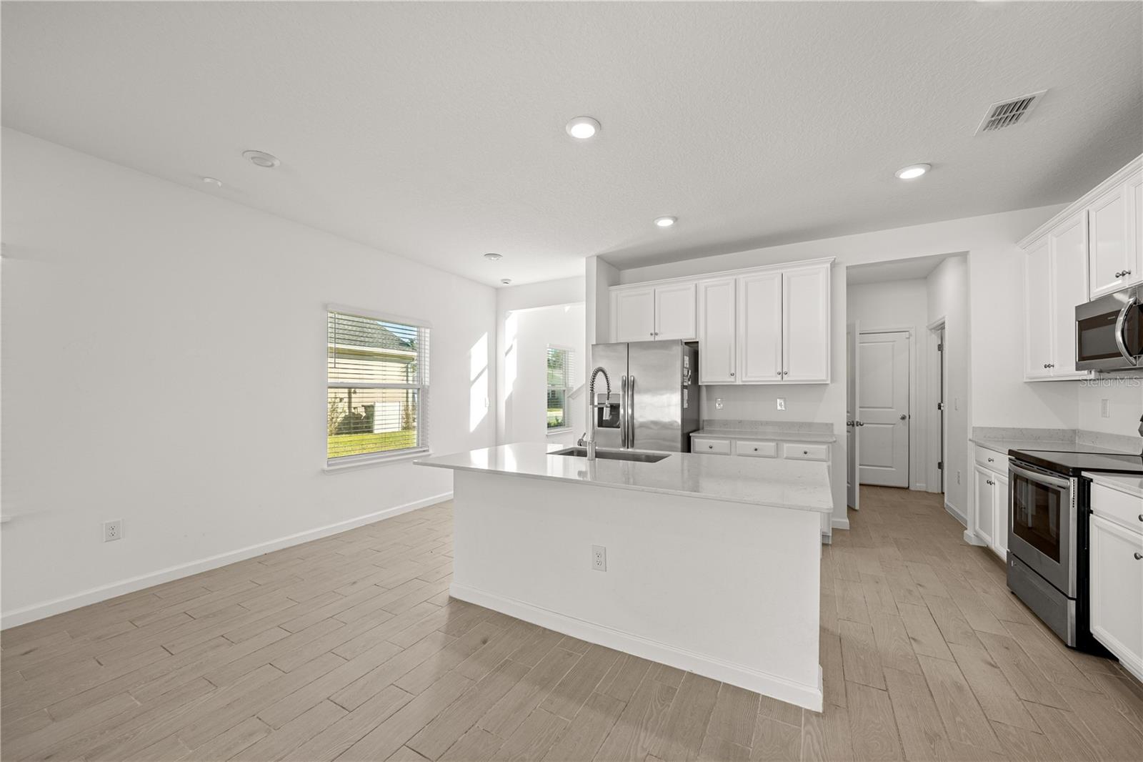 1990 NW 44th Ct Rd OCALA, FL 34482