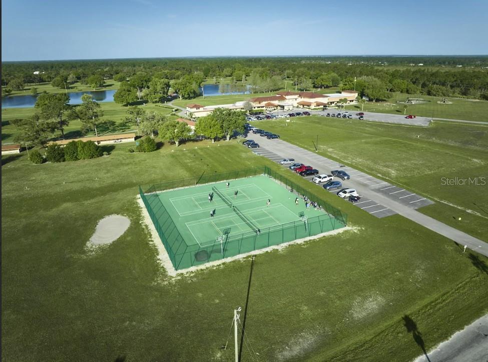 6 HIBISCUS Dr INDIAN LAKE ESTATES, FL 33855