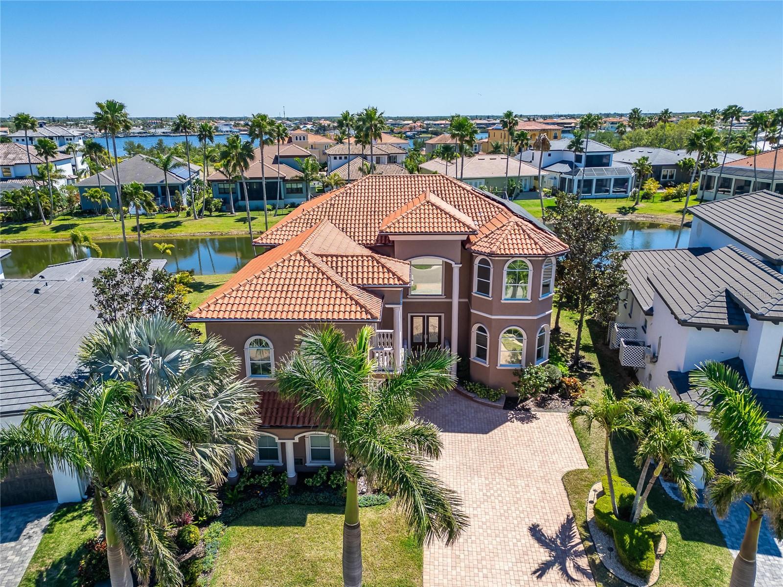1408 ALHAMBRA Dr