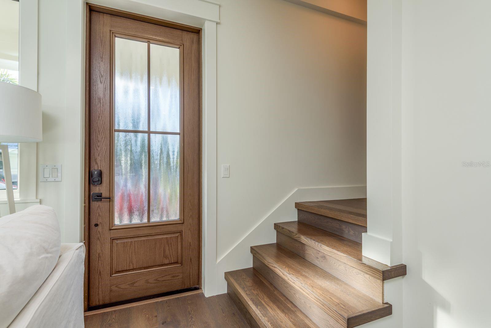 927 6TH St ST PETERSBURG, FL 33701