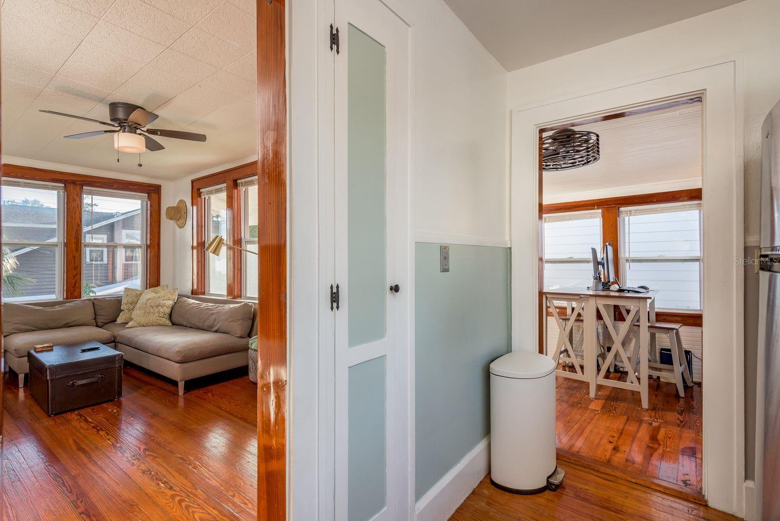 927 6TH St ST PETERSBURG, FL 33701