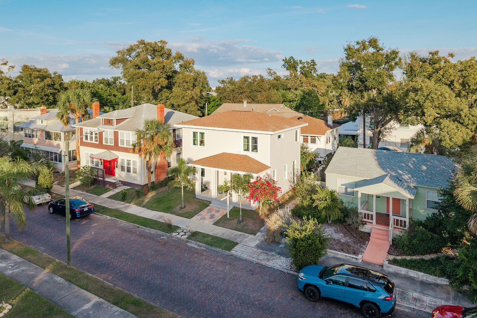 927 6TH St ST PETERSBURG, FL 33701