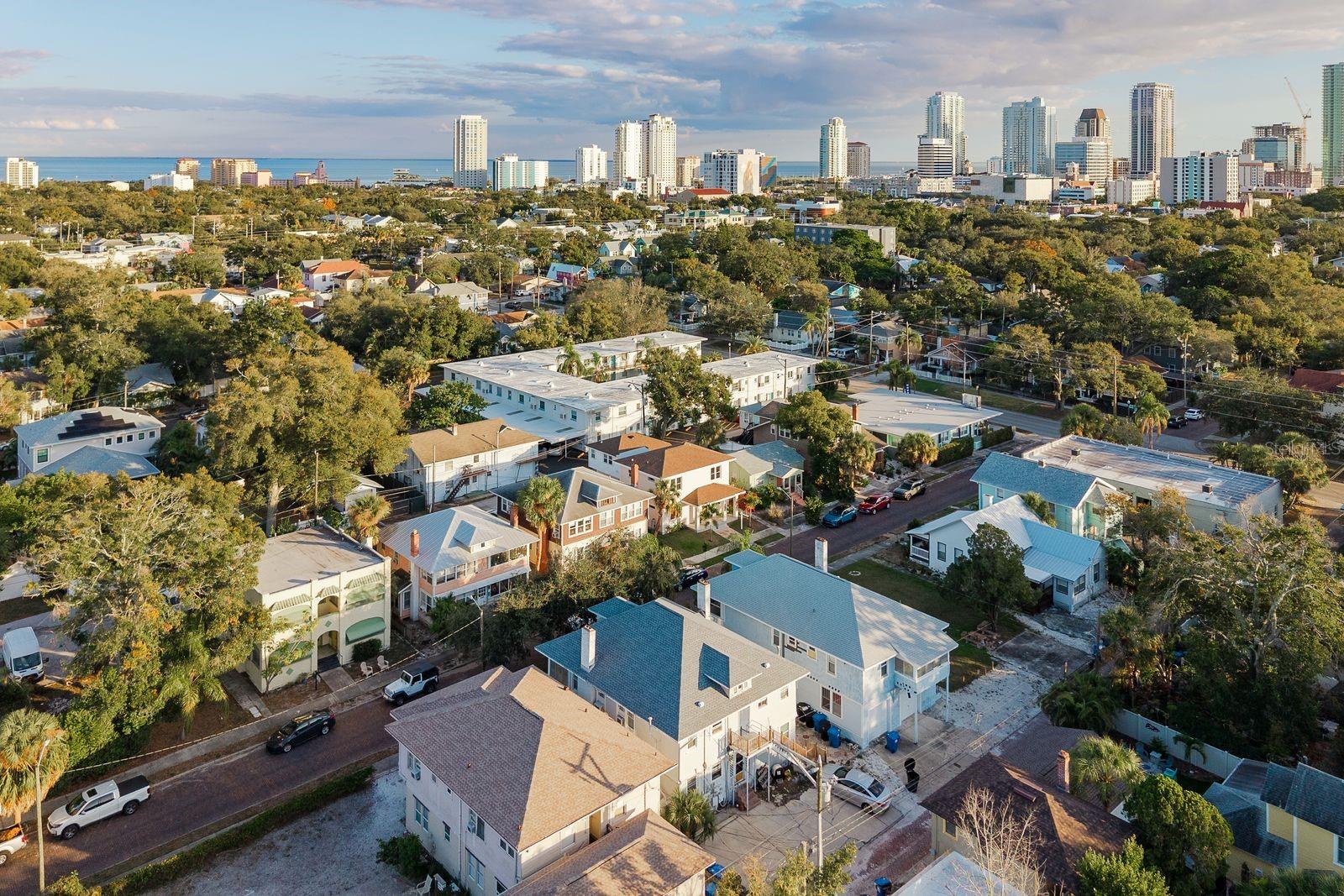 927 6TH St ST PETERSBURG, FL 33701