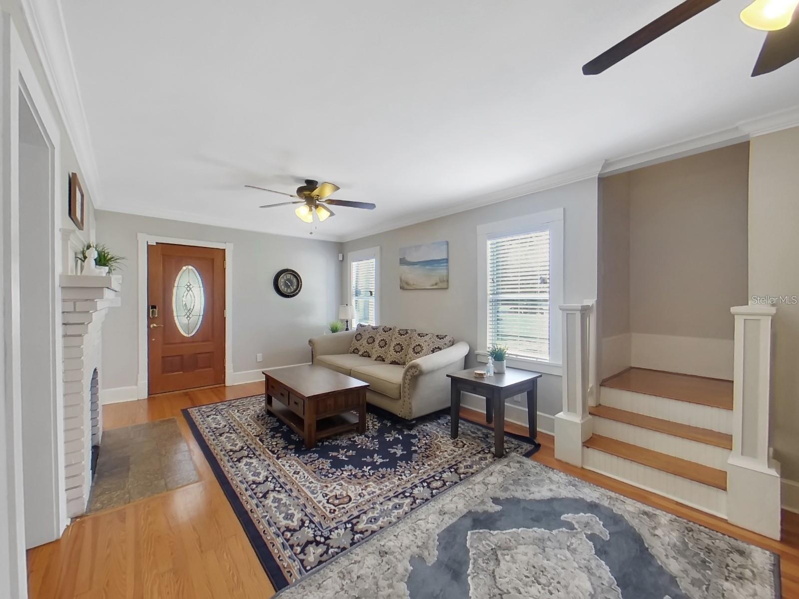 614 8TH St ST PETERSBURG, FL 33701