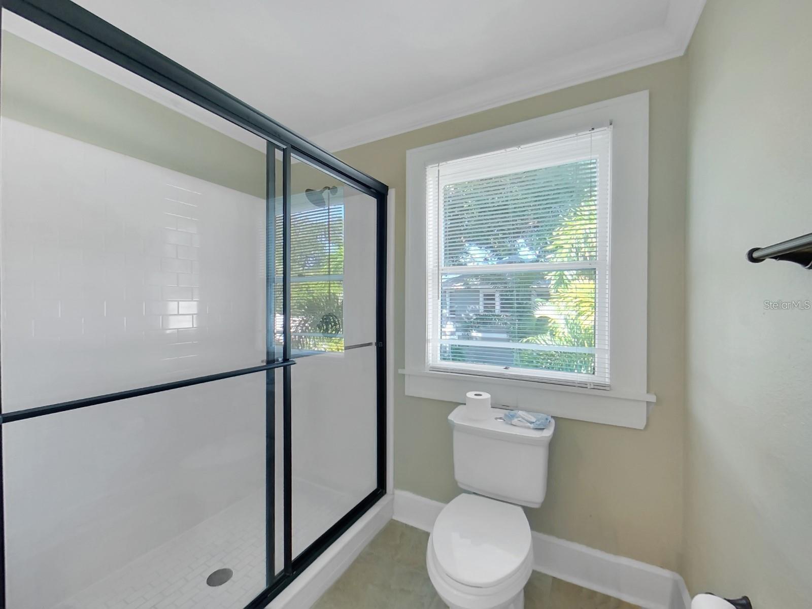 614 8TH St ST PETERSBURG, FL 33701