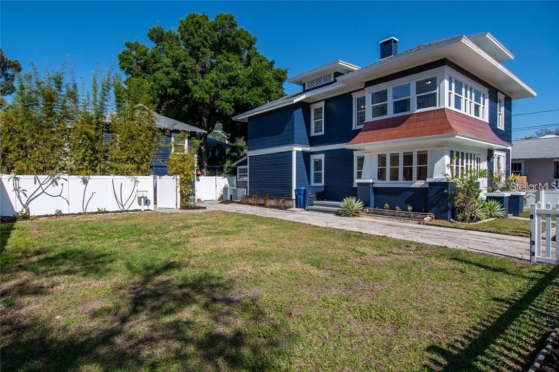 614 8TH St ST PETERSBURG, FL 33701