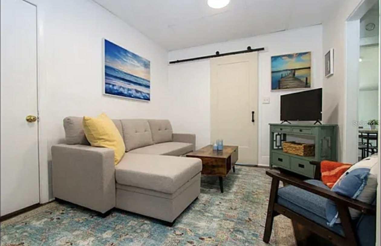 614 8TH St ST PETERSBURG, FL 33701