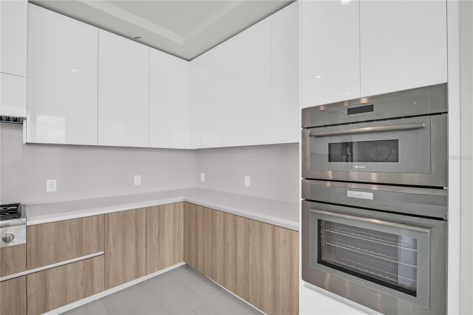 400 CENTRAL Ave #4002 ST PETERSBURG, FL 33701