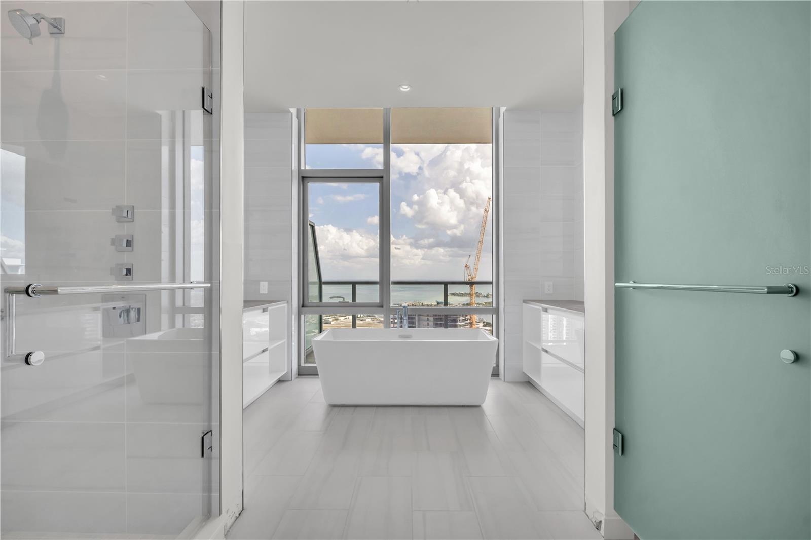 400 CENTRAL Ave #4002 ST PETERSBURG, FL 33701