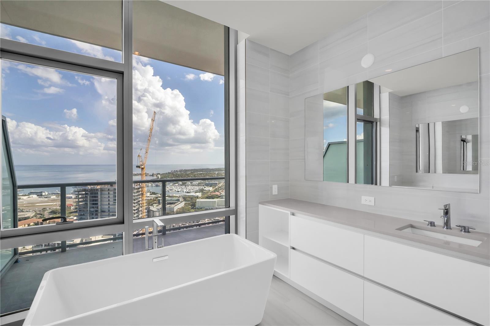 400 CENTRAL Ave #4002 ST PETERSBURG, FL 33701