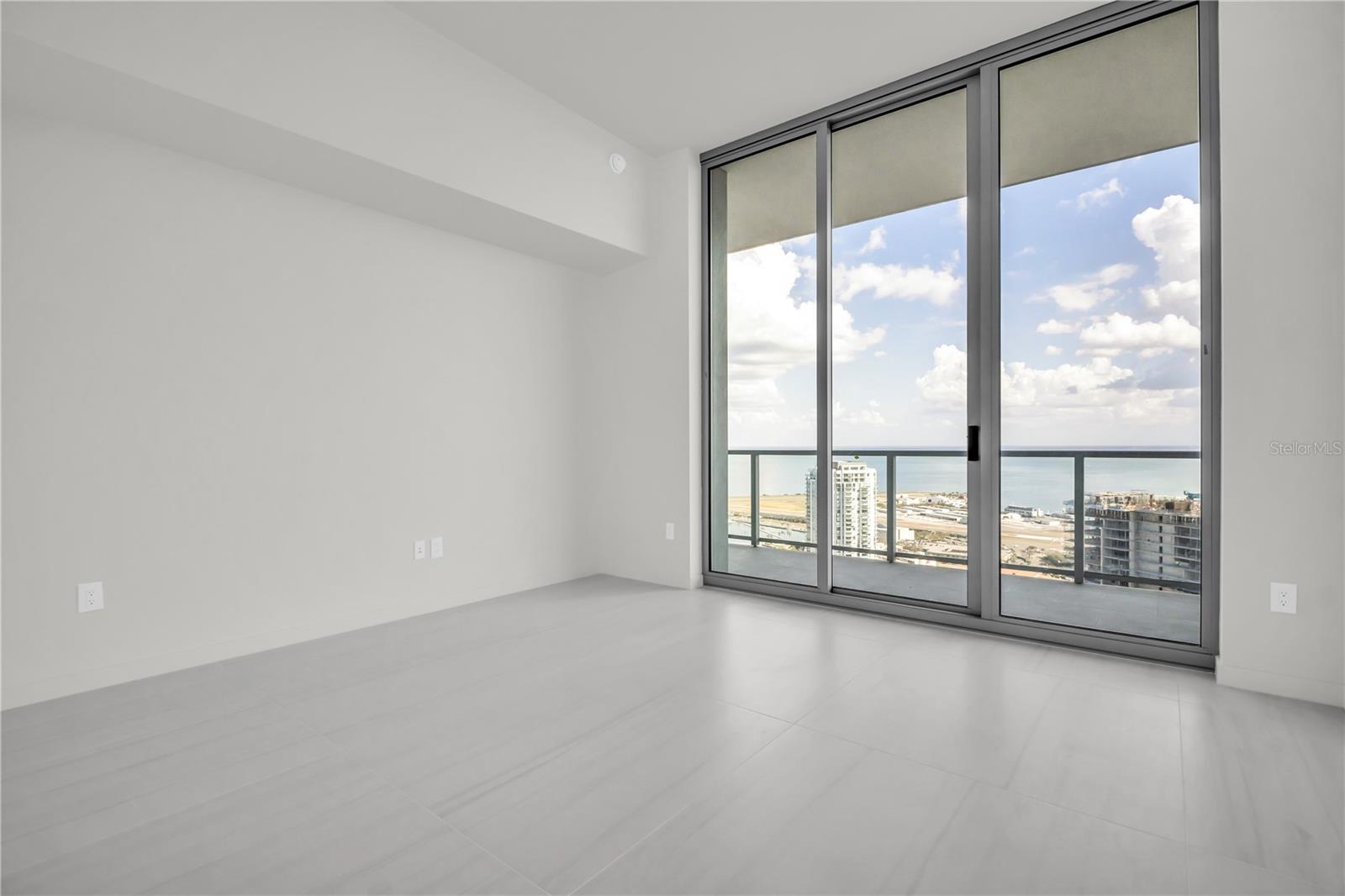 400 CENTRAL Ave #4002 ST PETERSBURG, FL 33701