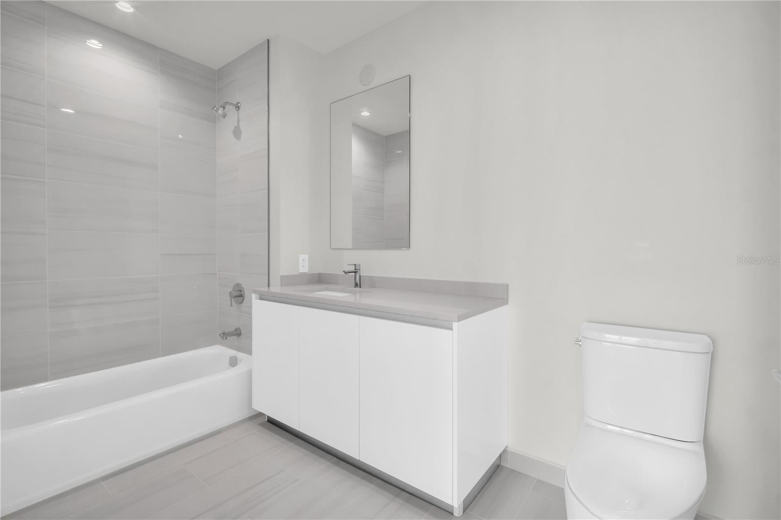 400 CENTRAL Ave #4002 ST PETERSBURG, FL 33701