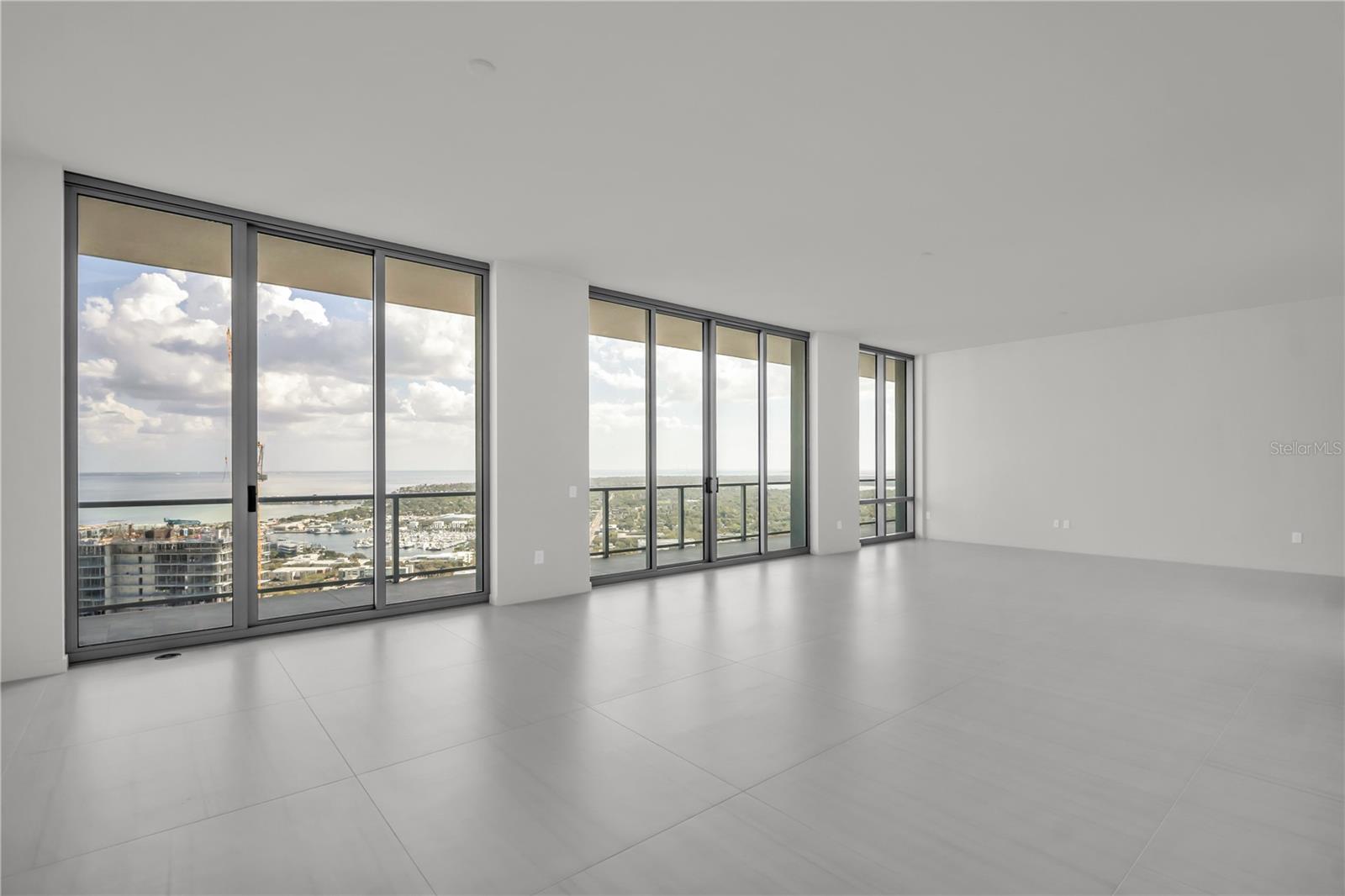 400 CENTRAL Ave #4002 ST PETERSBURG, FL 33701