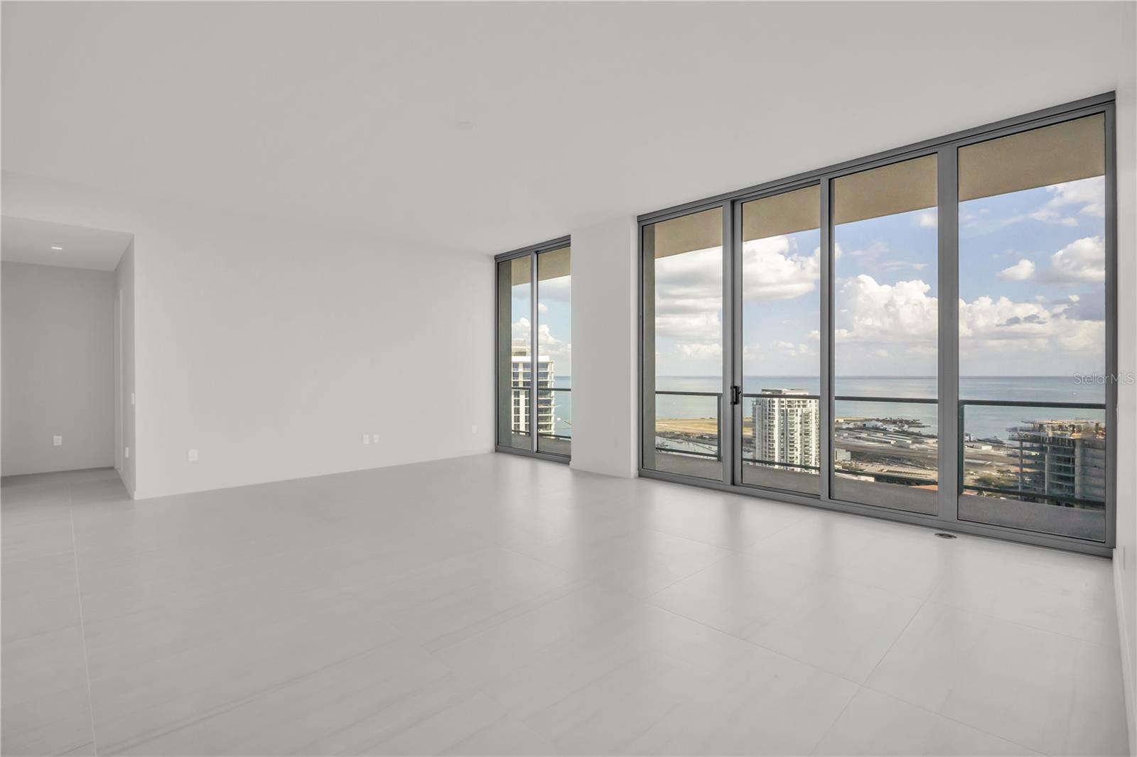 400 CENTRAL Ave #4002 ST PETERSBURG, FL 33701