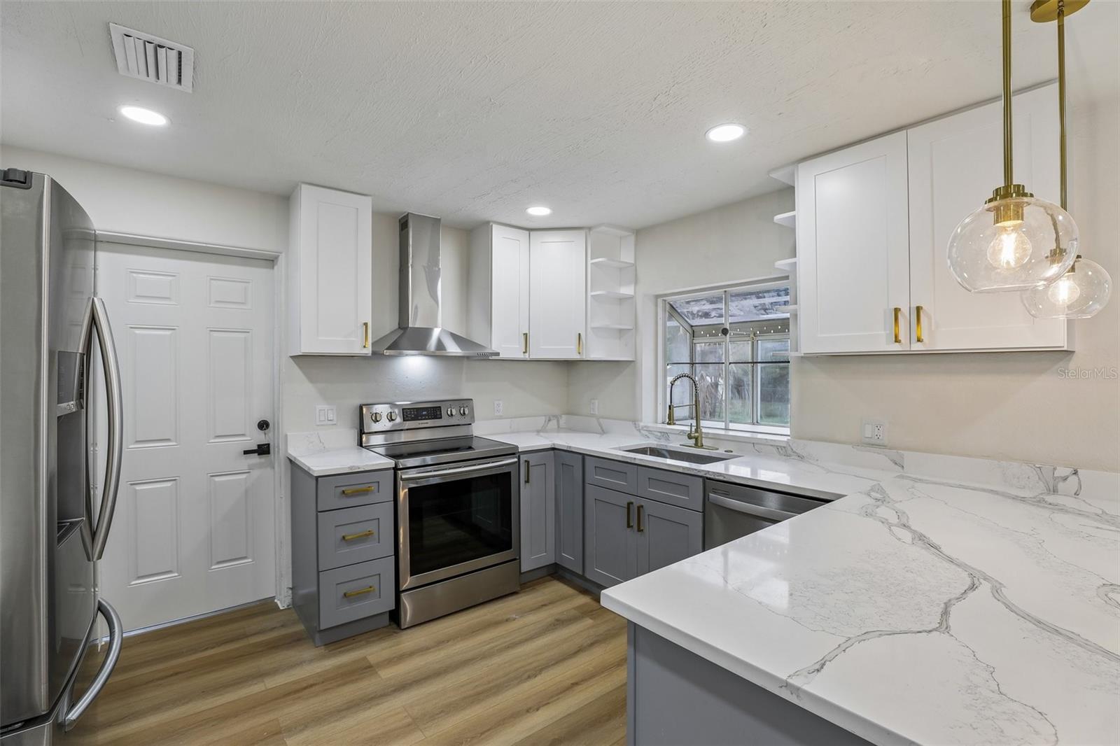 506 SUNRISE Dr ORLANDO, FL 32803