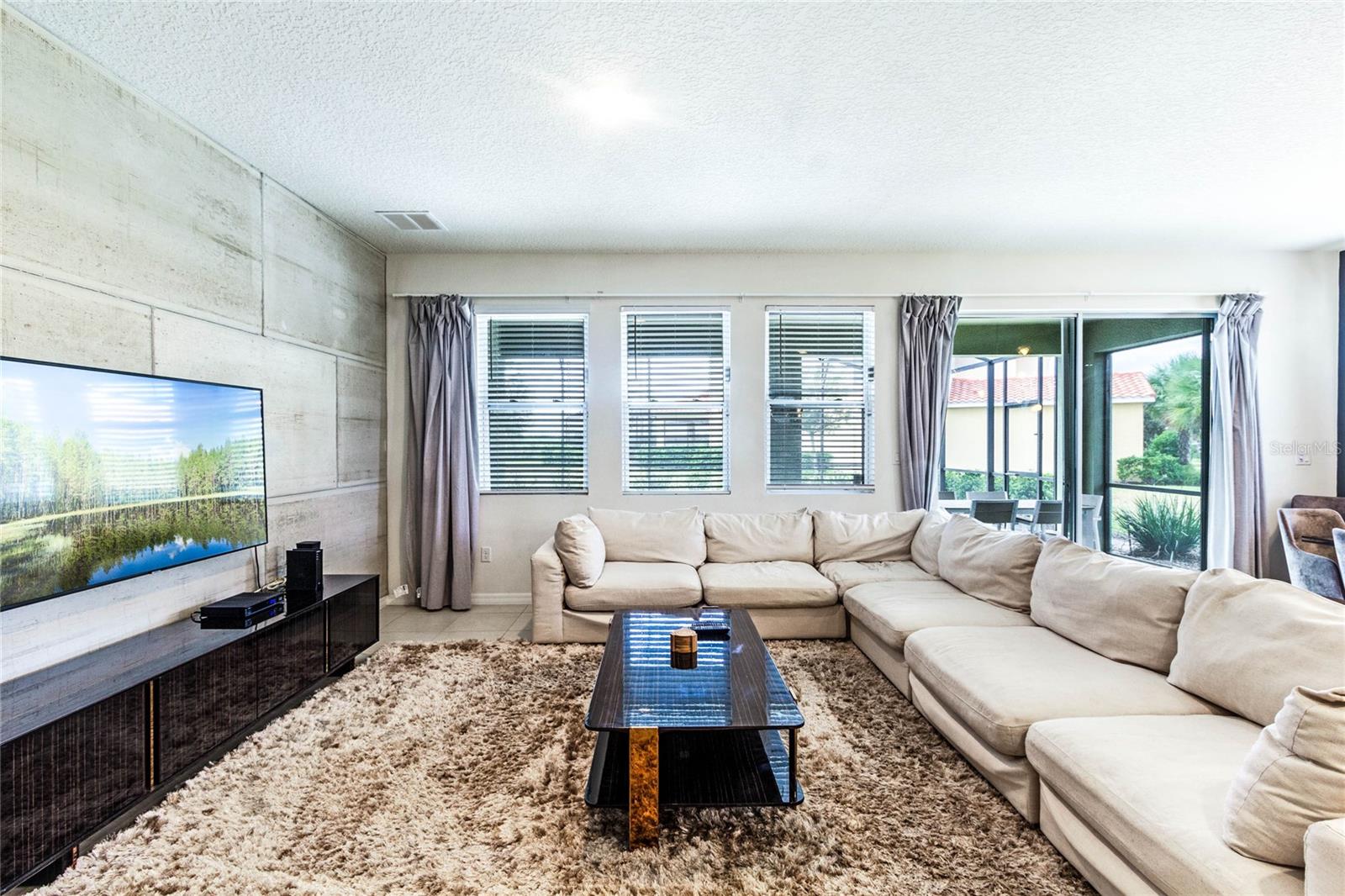 6070 BROAD OAK Dr DAVENPORT, FL 33837