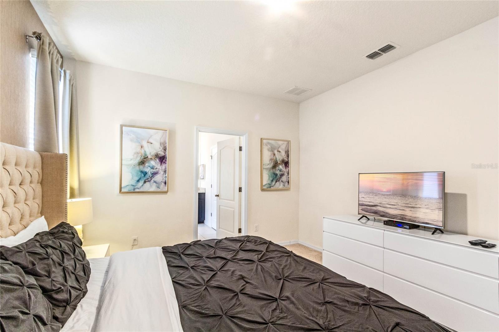 6070 BROAD OAK Dr DAVENPORT, FL 33837