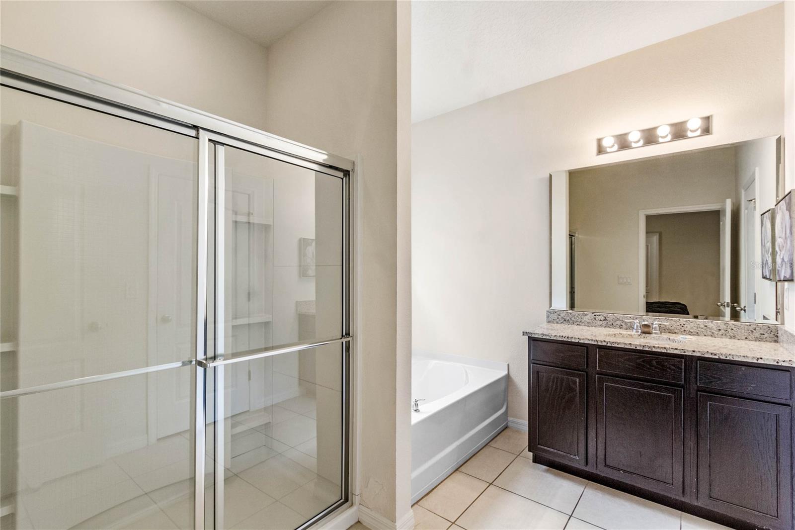 6070 BROAD OAK Dr DAVENPORT, FL 33837