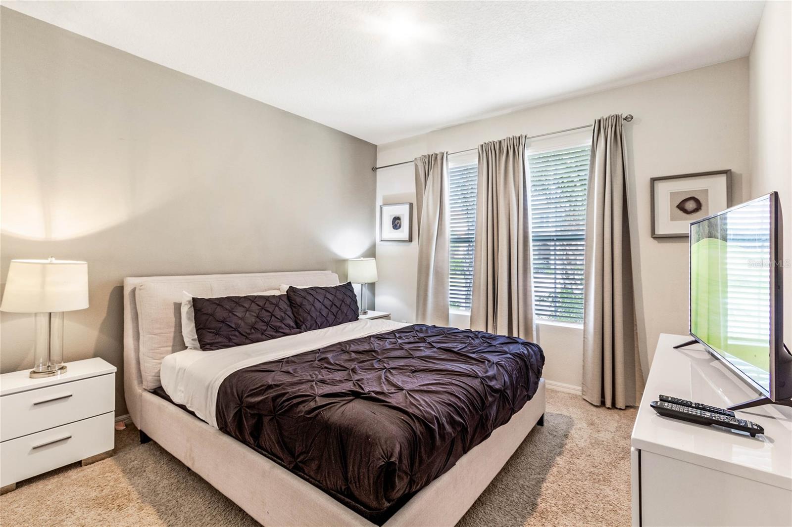 6070 BROAD OAK Dr DAVENPORT, FL 33837