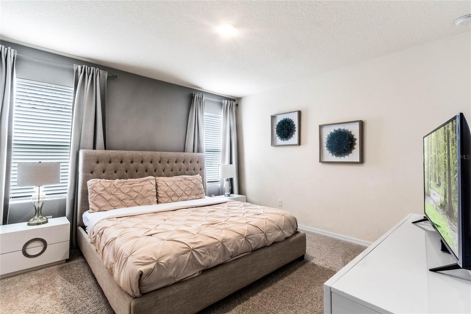 6070 BROAD OAK Dr DAVENPORT, FL 33837