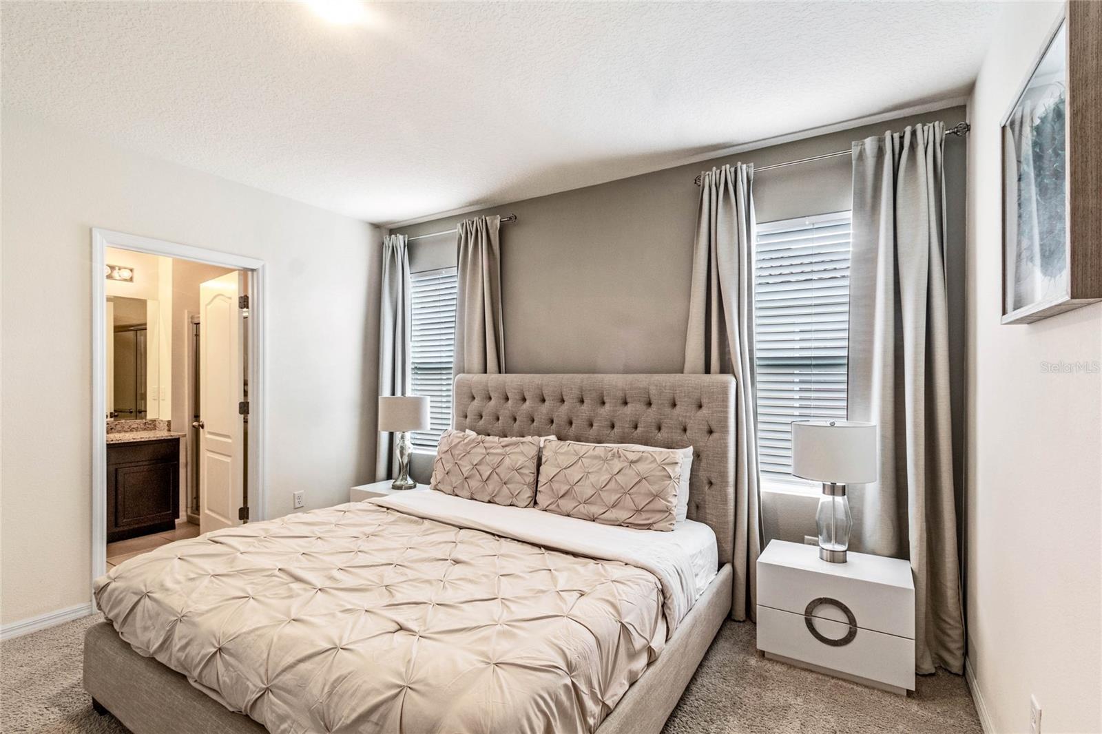 6070 BROAD OAK Dr DAVENPORT, FL 33837