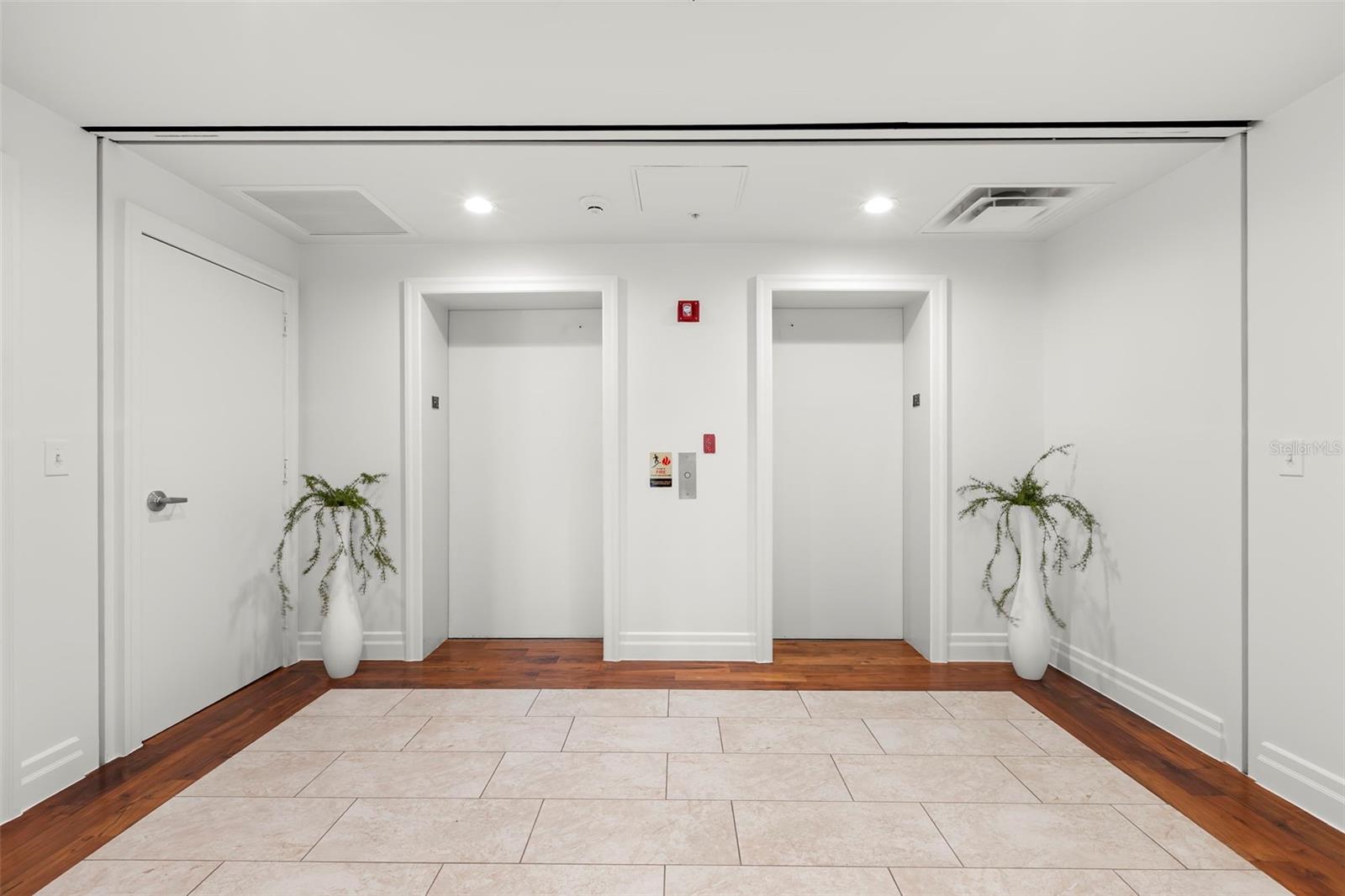 288 Bch Dr #PH-2A ST PETERSBURG, FL 33701