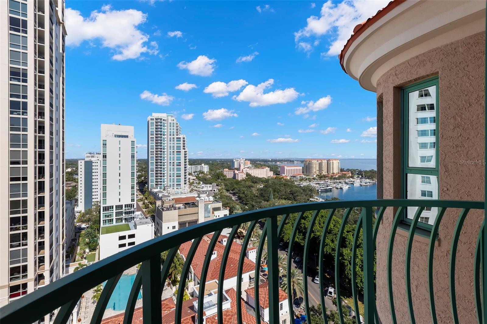 288 Bch Dr #PH-2A ST PETERSBURG, FL 33701