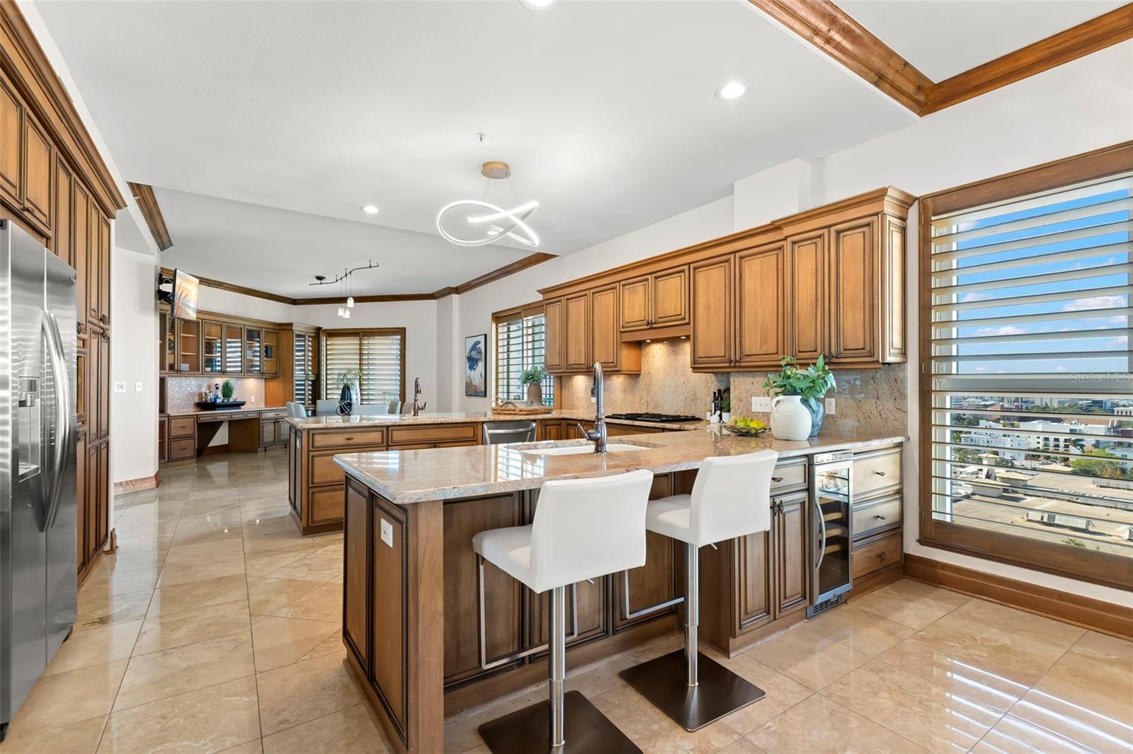 288 Bch Dr #PH-2A ST PETERSBURG, FL 33701