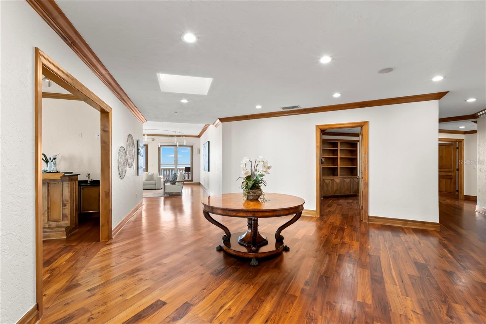 288 Bch Dr #PH-2A ST PETERSBURG, FL 33701