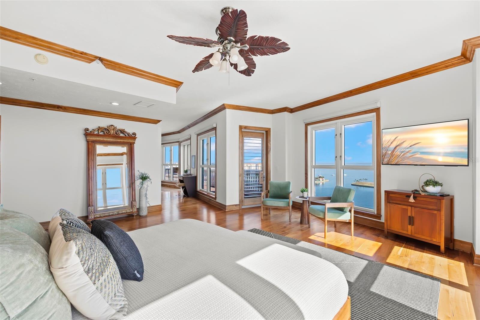 288 Bch Dr #PH-2A ST PETERSBURG, FL 33701