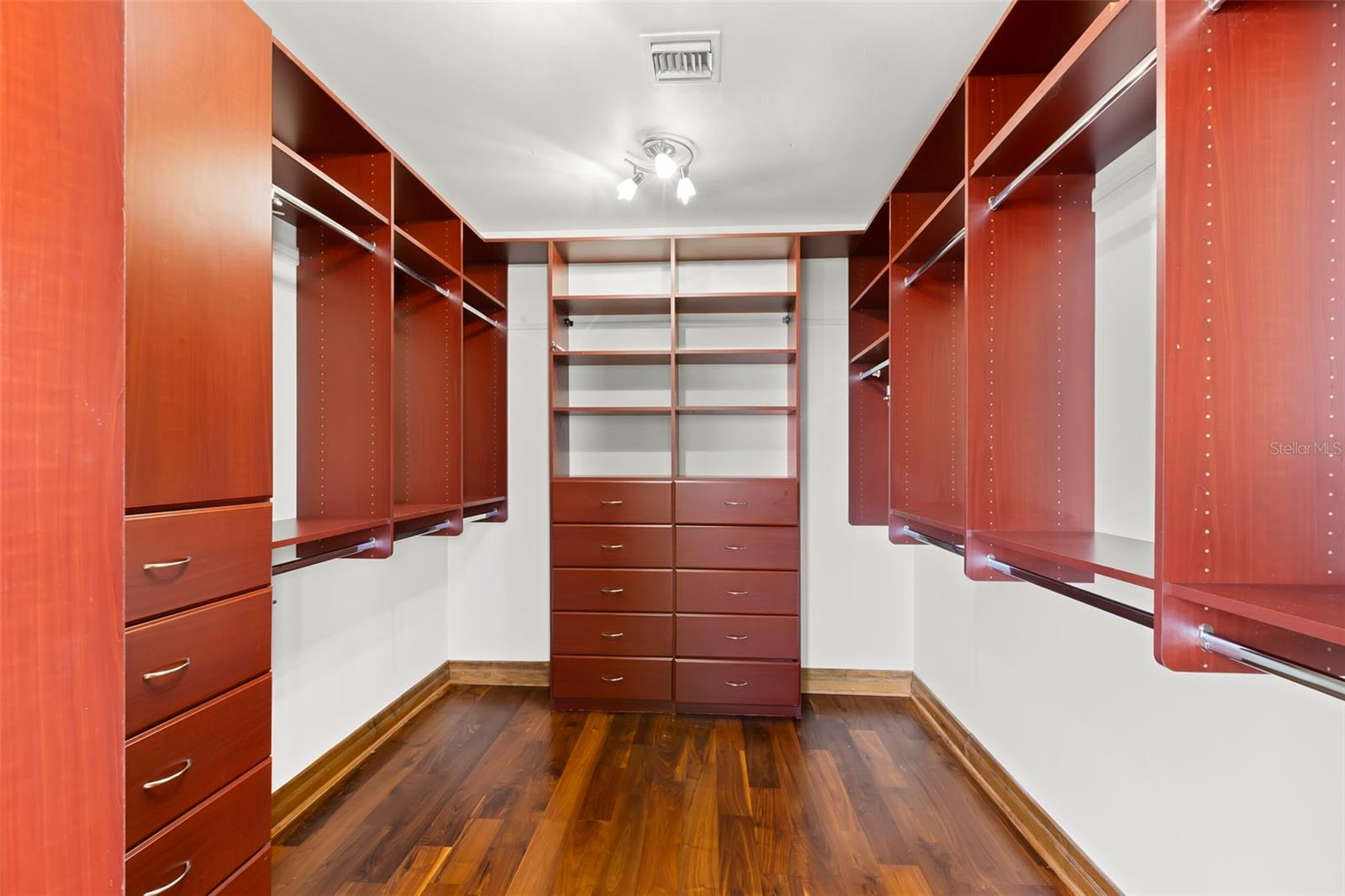 288 Bch Dr #PH-2A ST PETERSBURG, FL 33701