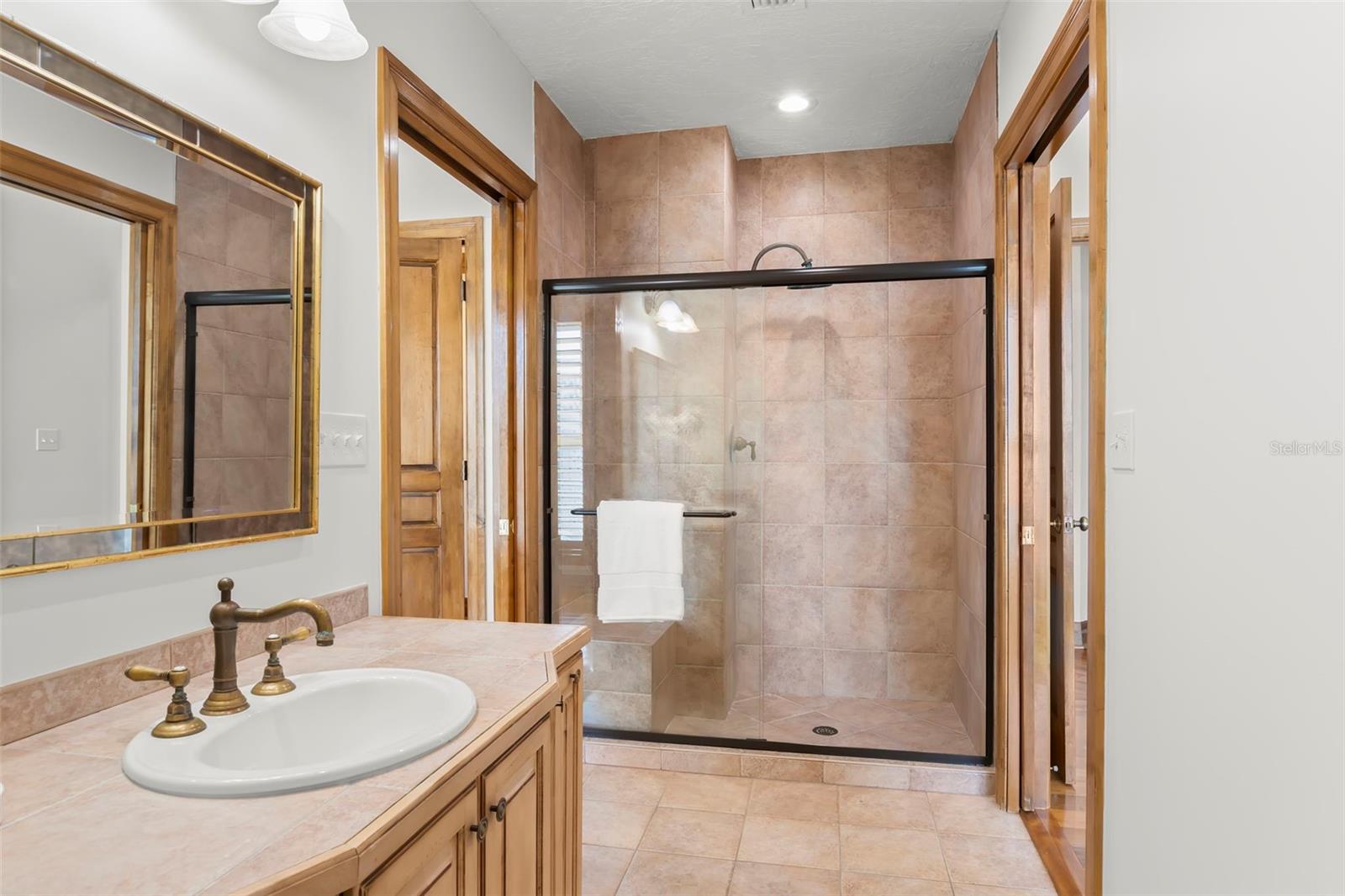 288 Bch Dr #PH-2A ST PETERSBURG, FL 33701